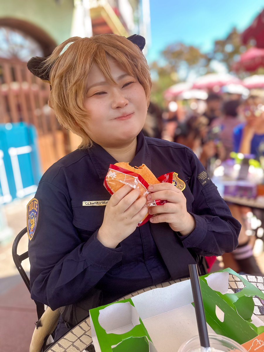 haru_xxx0c0's tweet photo. いっぱい食べる君が好き🎶🍩🐆

#dハロ仮装2026 #dハロ仮装 https://t.co/k4S8Opos7c