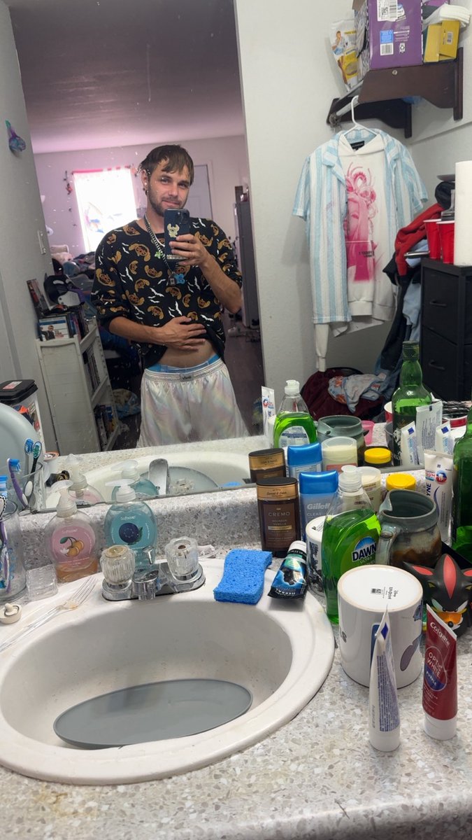 lilboyyuri's tweet photo. I GOT NEW SHORTS!!! They totally hide my diaps right๐๐๐
#abdl #gayabdl #diaperboy #paddedpup https://t.co/Ylm4xP89HB