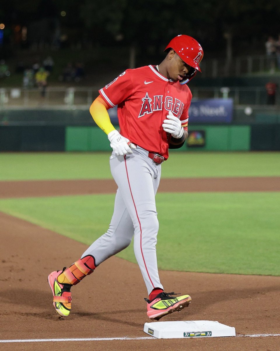 RBizgra's tweet photo. 🚨 FREE PICK MLB 🚨

📊 Día 24 – 24 de Septiembre de 2026 - MLB ⚾️

• Juego: SEA Mariners 🆚 LA Angels
• Apuesta: Over 7 carreras 
• Momio: -110
• Stake (%): 20%

Récord FreePicks: 5-3-2

Suerte 🍀🫱🏽‍🫲🏾

#MLB #FreePick #GlambingX #MLBBets #RepTheHalo https://t.co/19YHJs5cOS