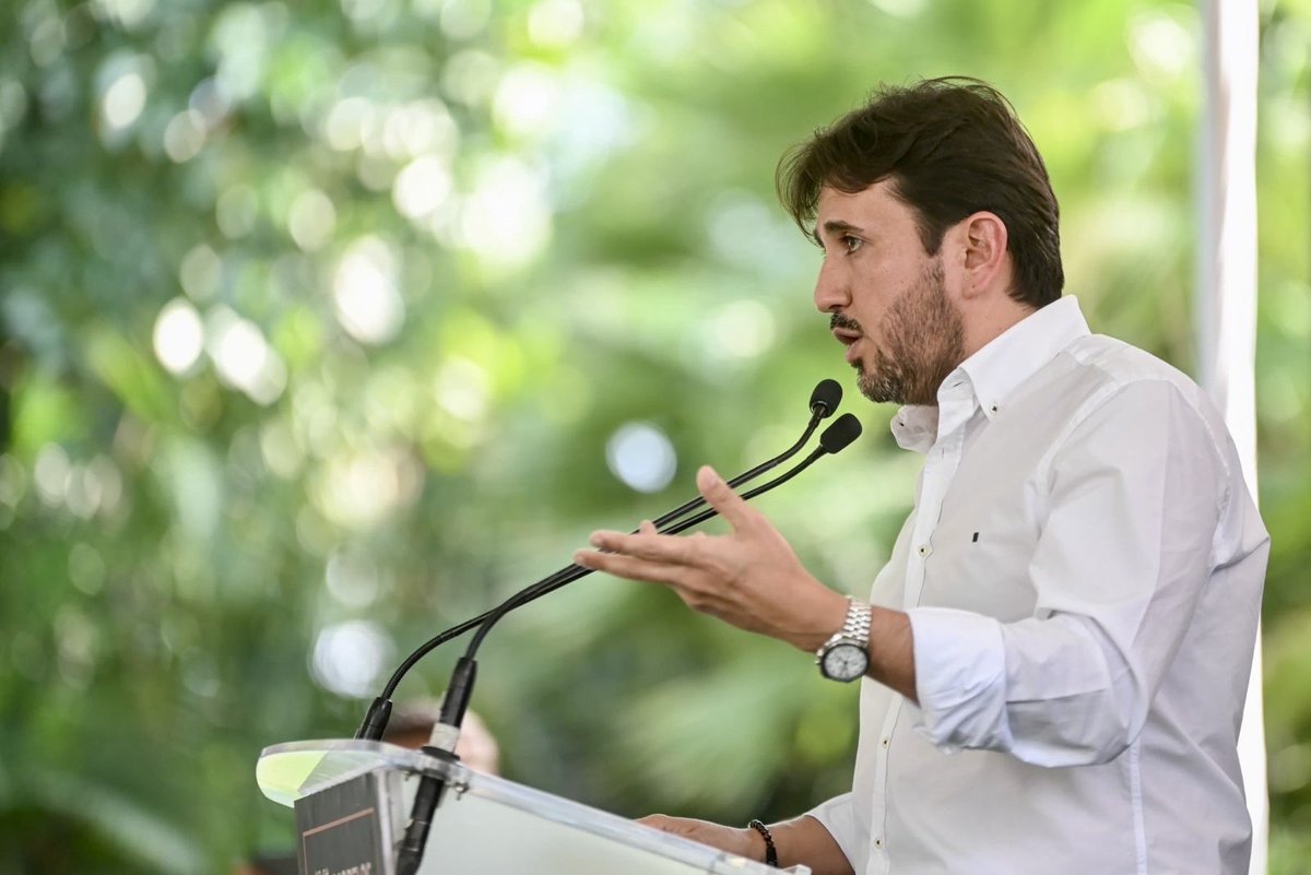 danielaltafi's tweet photo. Presentamos ante cámaras empresariales la ruta que estamos construyendo para el turismo de Morelos: bases más sólidas, proyectos de largo plazo y coordinación con el sector.

Con nuestra gobernadora @margarita_gs, tenemos rumbo y trabajo por delante.

#LaTierraQueNosUne https://t.co/JR6m08yzDp