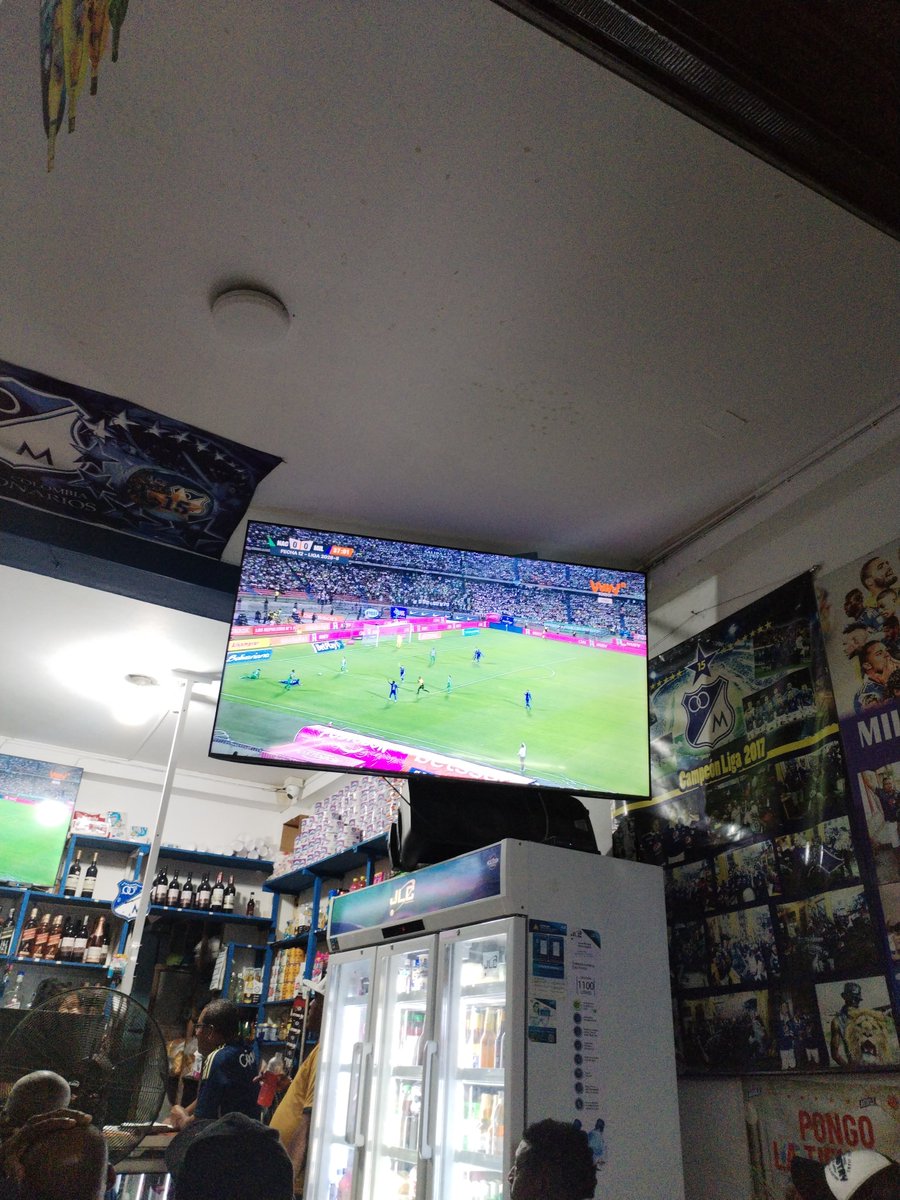 GOMEZW01's tweet photo. @JFCadavid @EduardoLuisFut @WinSportsTV Favor un saludito a la Casa Azul, superconectados desde Tumaco a WinSports+.
Todos con el Dúo Dinámico. https://t.co/sNfoL686Zb