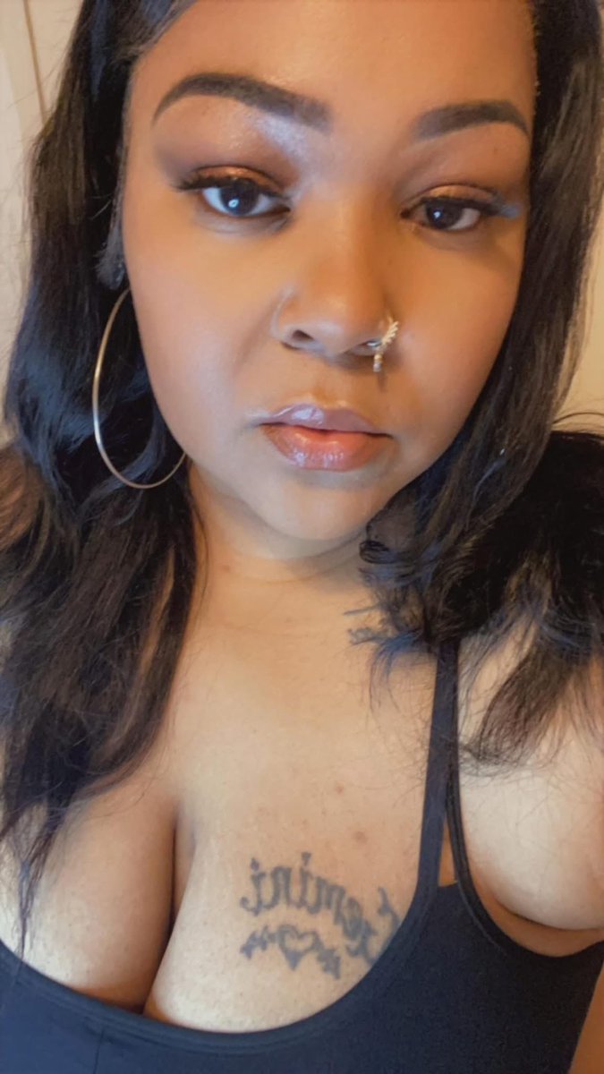 cocoacurves84's tweet photo. 42 looks damn good on me🤤🤤 https://t.co/JZozLljg9v