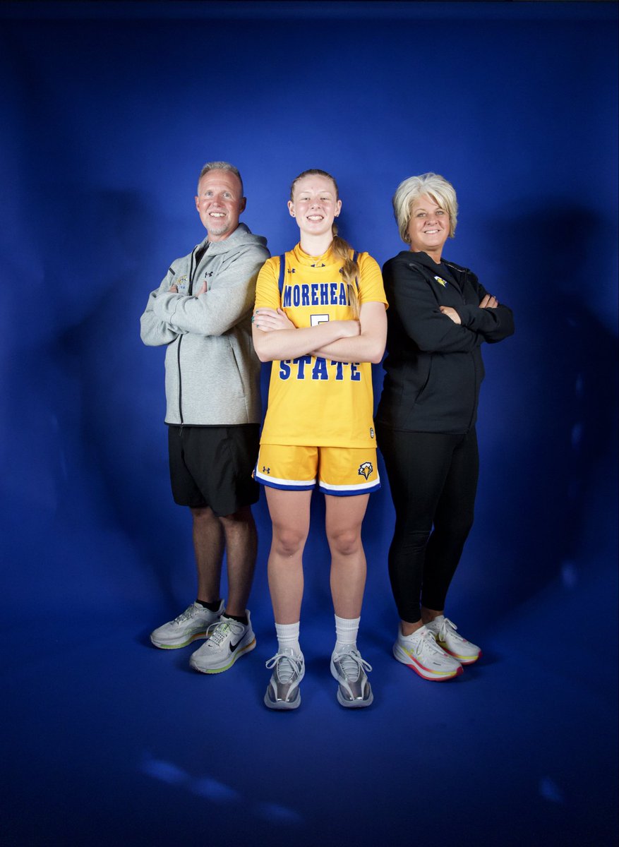 campbell_2029's tweet photo. Sko Eagss? 💙💛 #unofficial #uncommitted https://t.co/QFfKRGXgp0