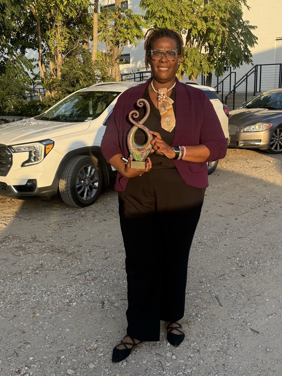 PVAMUPanthers's tweet photo. CONGRATULATIONS, MS. THOMAS! 
ALW Entertainment &amp; Prairie View A&amp;M proudly celebrate Ms. Alicia Thomas, 2026 State Fair Classic Service Award honoree! 
Your dedication and service inspire us all. 👏🏾
#StateFairClassic #ServiceAward #2026Honoree https://t.co/y9ME0j0425