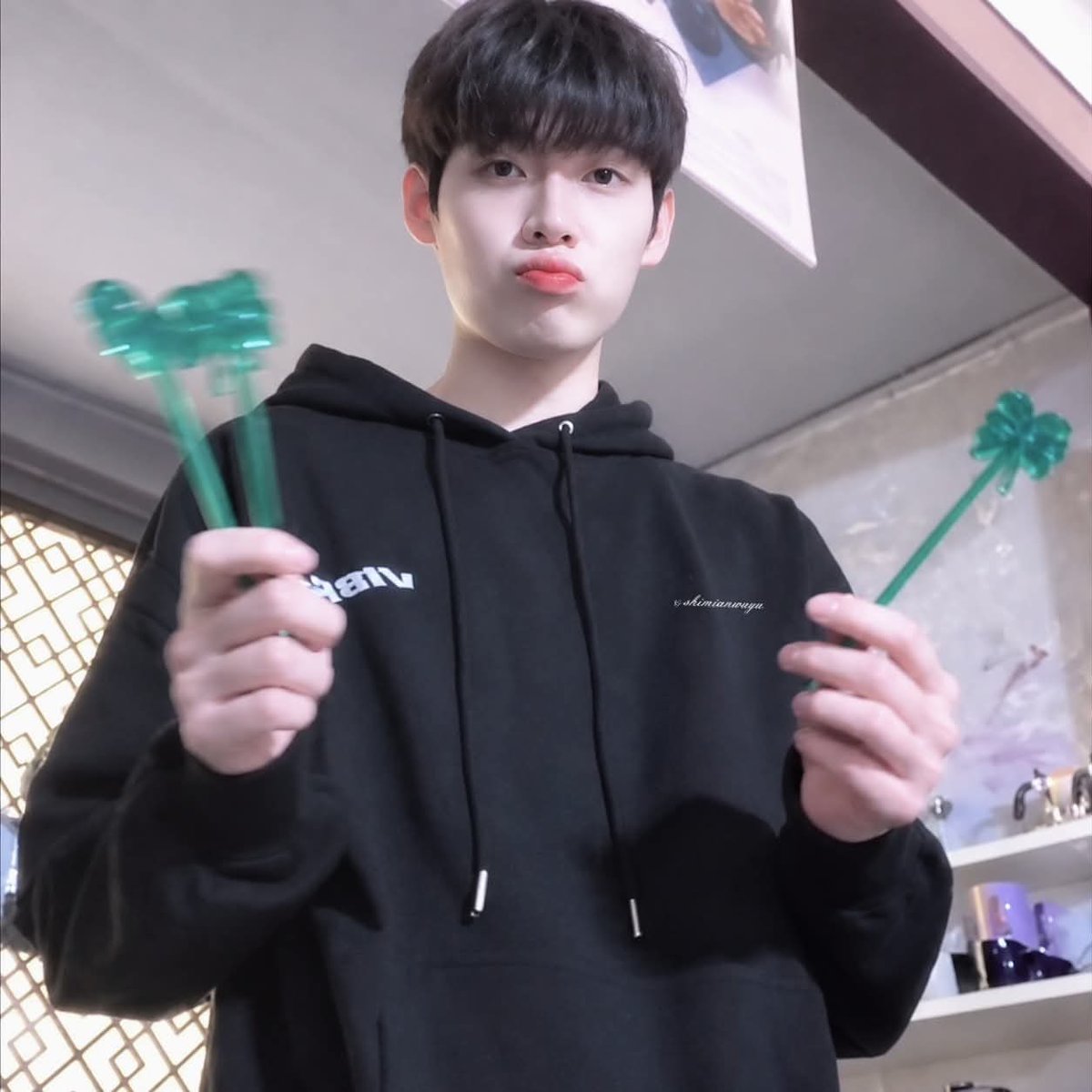 Harinmt's tweet photo. vài tấm hồi xưa của anh Cún Kim Yoon Sik 김윤식 nhà taa🐶 #kimyoonsik #김윤식 https://t.co/eJzTo7uLcV