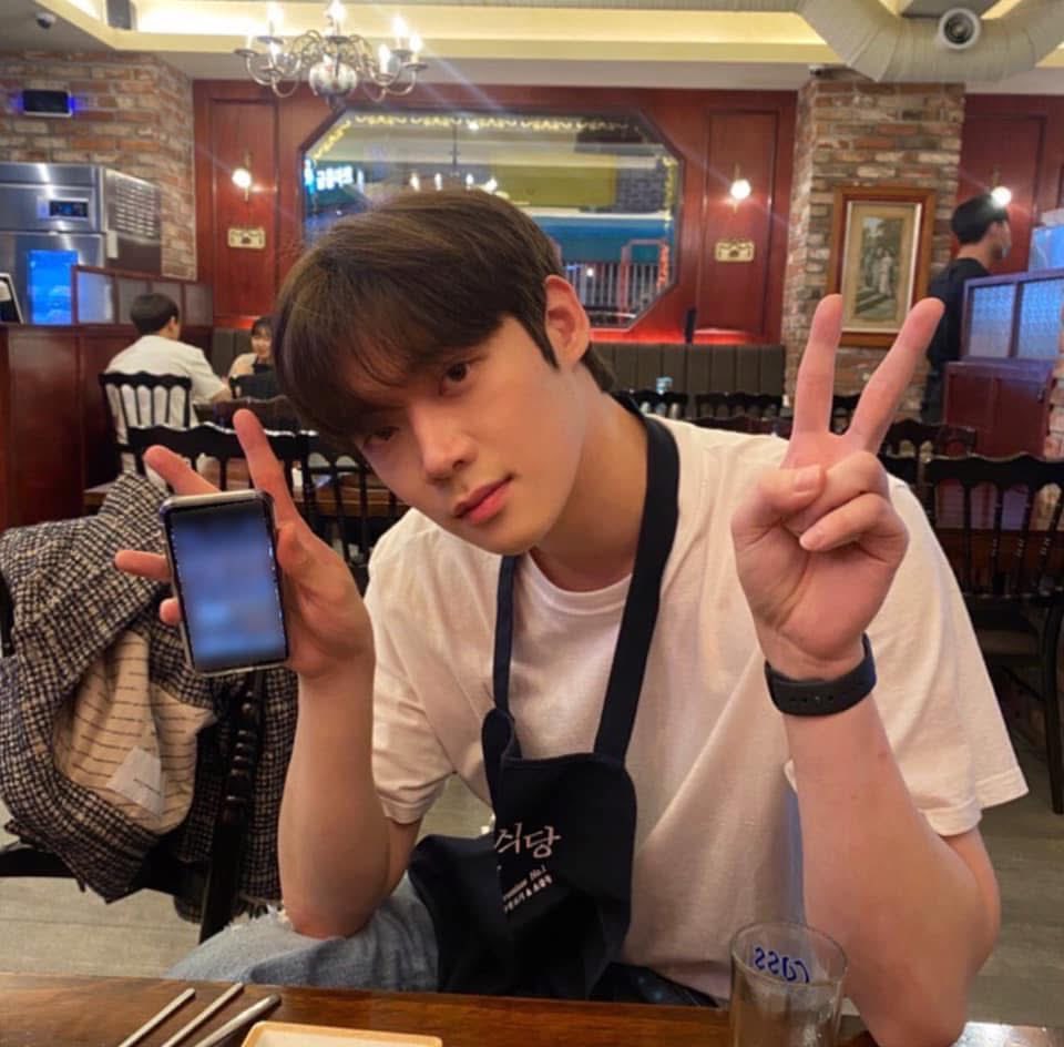 Harinmt's tweet photo. vài tấm hồi xưa của anh Cún Kim Yoon Sik 김윤식 nhà taa🐶 #kimyoonsik #김윤식 https://t.co/eJzTo7uLcV