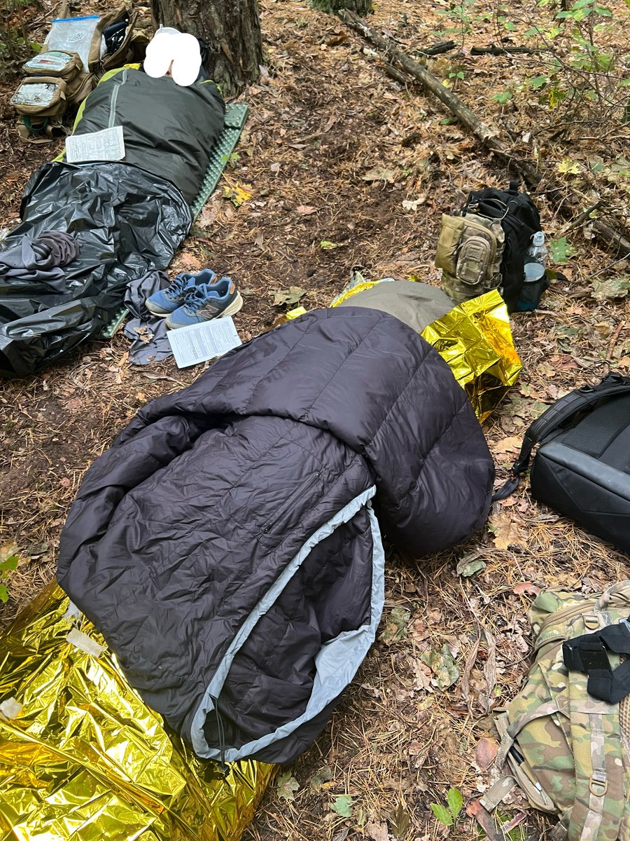 MedeiaNoir's tweet photo. I’m starting to understand why so many people die in the hands of medics. During yesterday’s exercise, some people got so flustered that they combined two NSAIDs (meloxicam &amp; ketorolac) Pretty much wrecked their patients’ kidneys. PFC probably requires a little more thinking ⛑️ https://t.co/eQfWcQ2PMh
