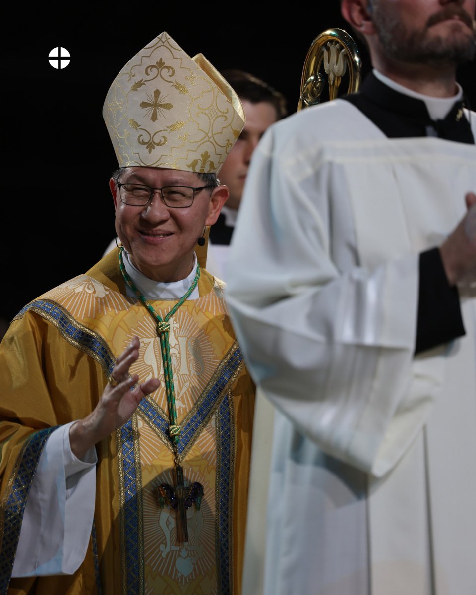 janey0406's tweet photo. [09.24.26] Cardinal Tagle today at the Beatification Mass for Blessed Fulton Sheen

📸ctto https://t.co/tiyeTa6Pgl
