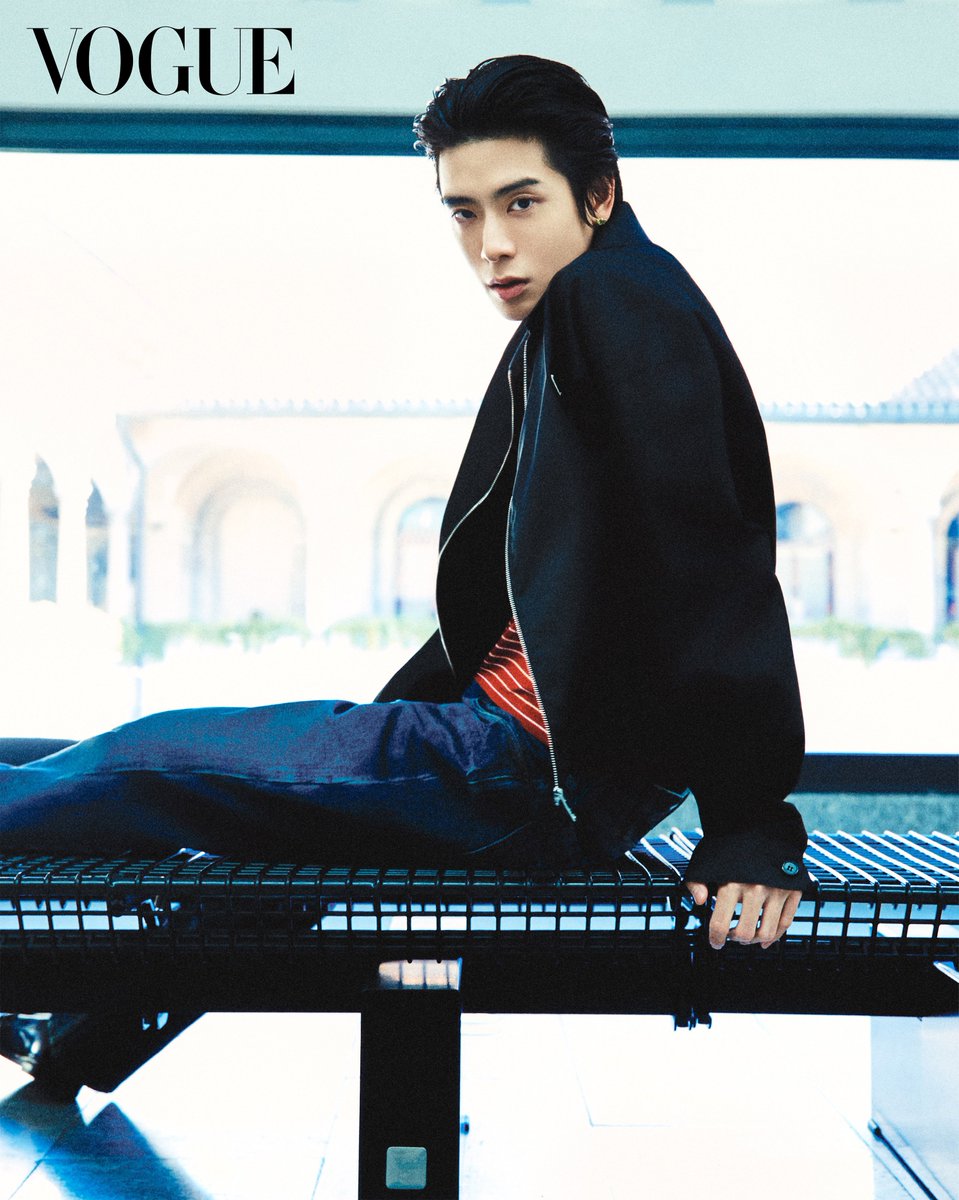 jjaehyunTH's tweet photo. voguekorea Instagram

JAEHYUN in Prada

#Prada #PradaSS27 #PradaSS27xJaehyun @Prada https://t.co/qEPaN5uaWA
