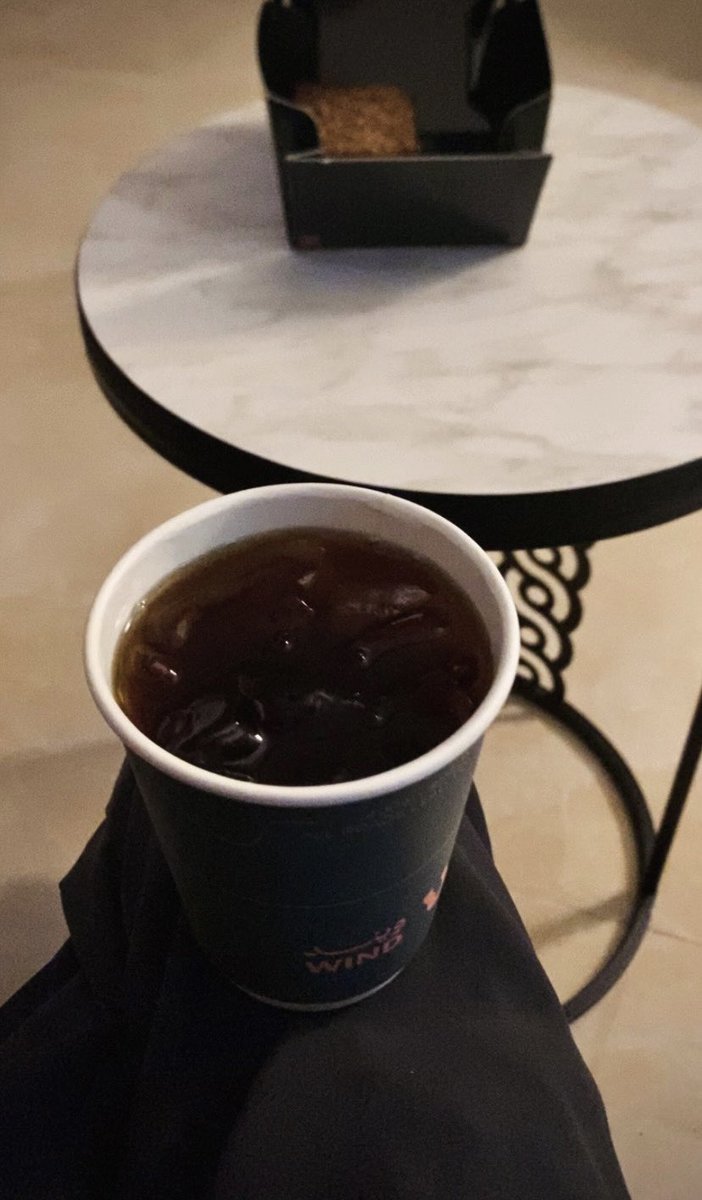 A_aal29's tweet photo. الرابعه فجراً قهوتي بيدي والهدوء حولي
والغريب إن كل هدوء العالم ما قدر يهدّي التفكير فيك https://t.co/KhHbElhbQc