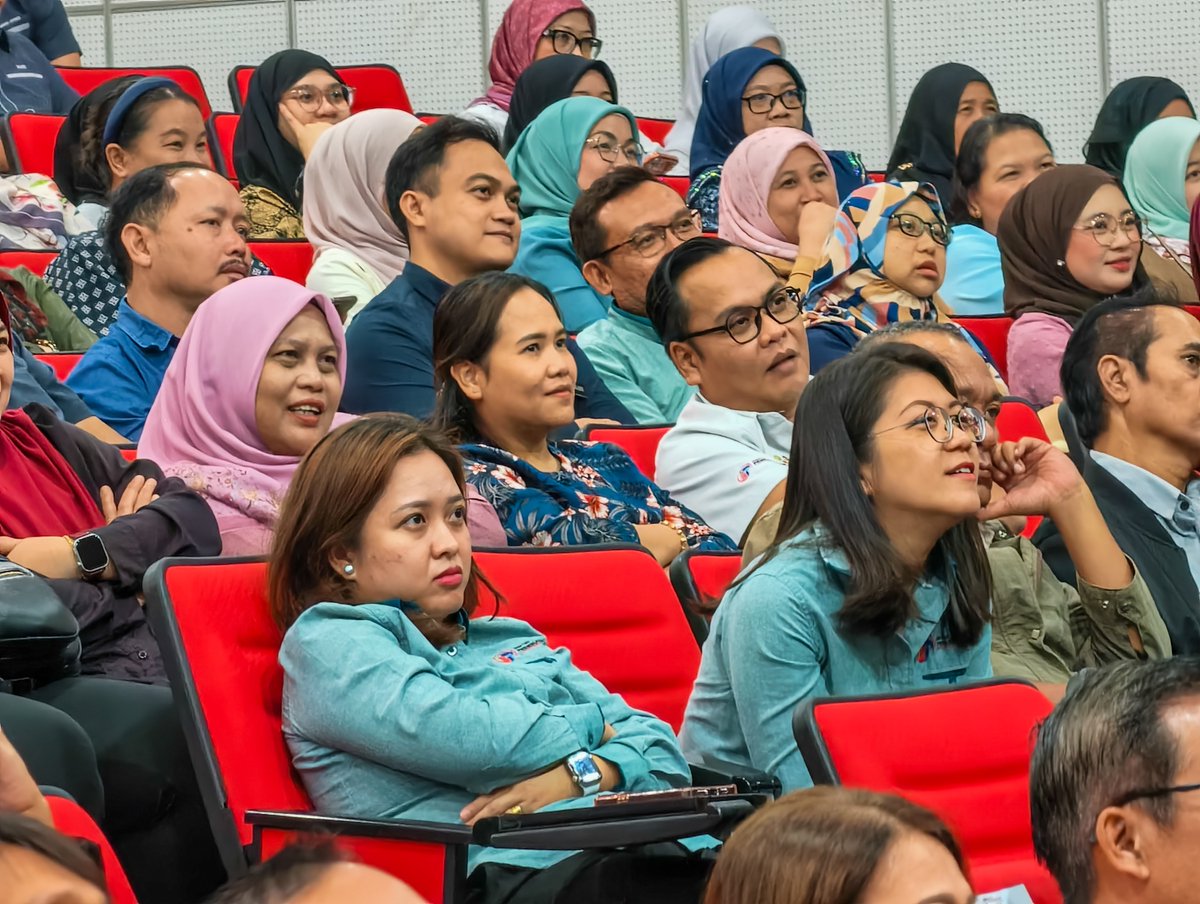 JapenSarawak's tweet photo. @komunikasi_gov @JPenerangan @erwinkhairulahm FOTO | PROGRAM BICARA @ INTEGRITI BILANGAN 3 TAHUN 2026 ZON SARAWAK : Ceramah 1 SPRM

🗓️ 25 September 2026 (Jumaat)
📍Auditorium, Perbadanan Kemajuan Filem Nasional Malaysia (FINAS) Cawangan Sarawak

#RancakkanMADANI
#MADANIBekerja
#TaatSetia
#JAPENSarawak https://t.co/OGY53nHcYM