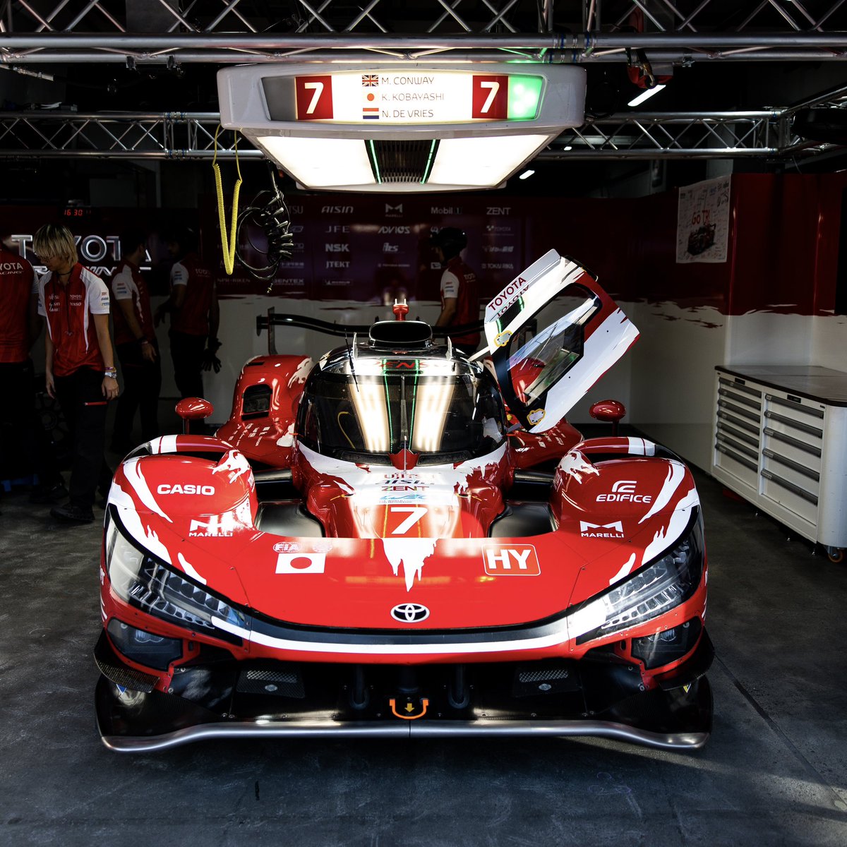 ToyotaRacingWEC's tweet photo. Good morning, race fans! It’s time to let our TR010 HYBRIDs loose around Fuji Speedway 💪

⏱️ FP1 live timing ➟ https://t.co/Kf2uF3FMIB

#TOYOTARACING #WEC #TR010HYBRID @FIAWEC @fswpress https://t.co/xNzZ0ESRzE