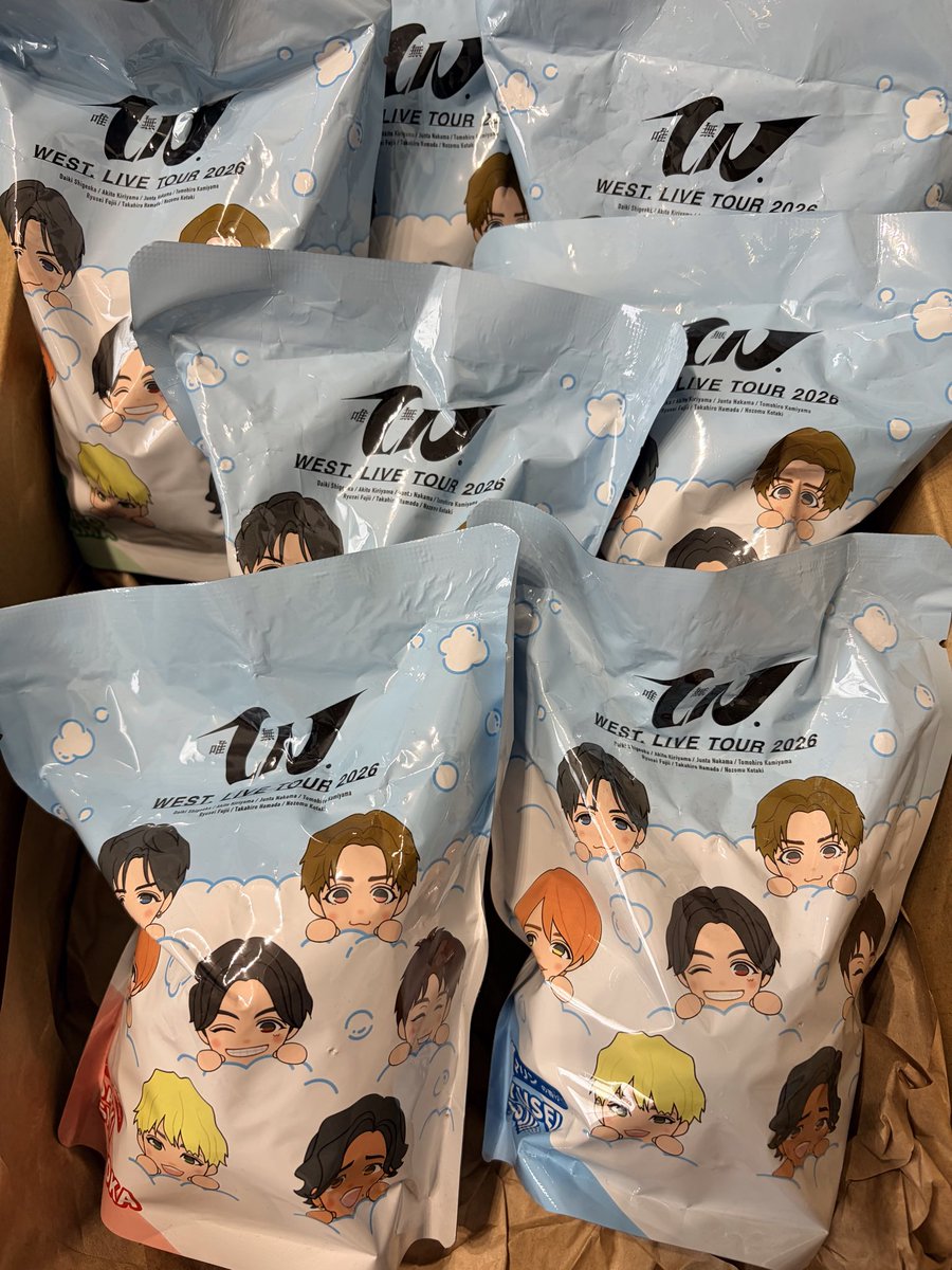 tobinaga's tweet photo. バスボールかわいいですね。 https://t.co/ipSDApr3i8
