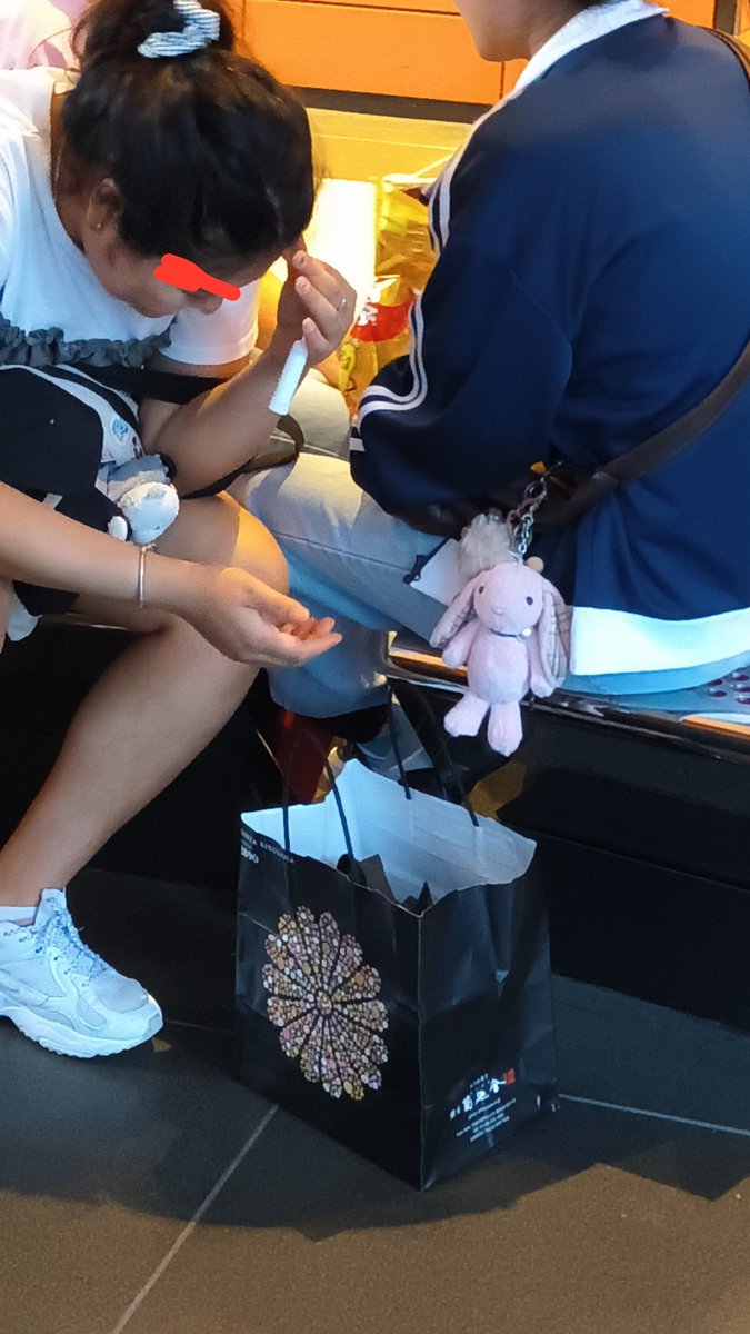 JapaneseCr53923's tweet photo. 私が外国人が嫌いな理由。

そもそもがお前らが原因で禁止になっていることを、禁止と書いてある看板の前で平気でやから。

「シラナカッタ」
「ニホンジンモヤテル」

すみませんごめんなさいは絶対言えない民族がわざと日本人に嫌がらせをしているように感じています😤

#迷惑外国人強制送還
＃迷惑外国人
#オーバーツーリズム 
#外国人問題