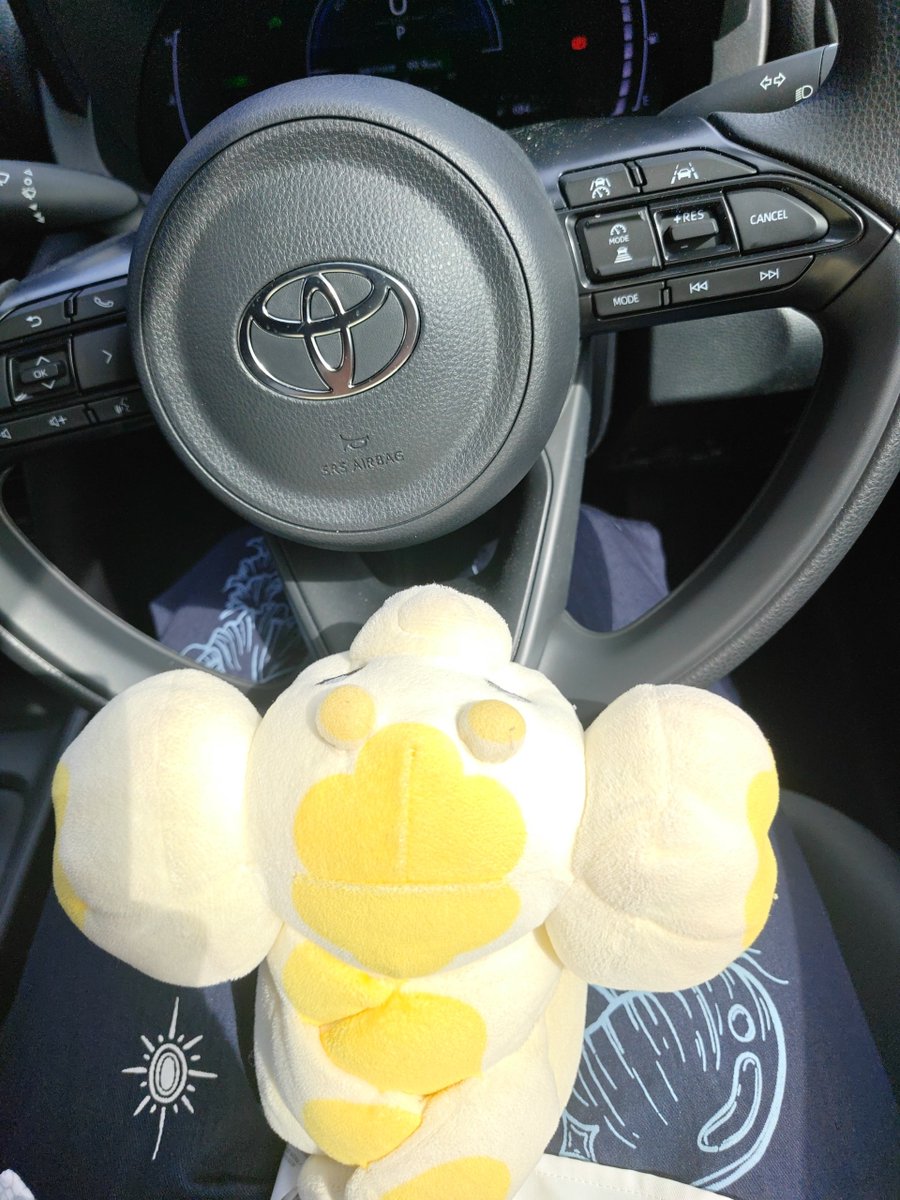 mocchi_eats's tweet photo. パピモッチの、有給休暇 https://t.co/6jaRVTid04