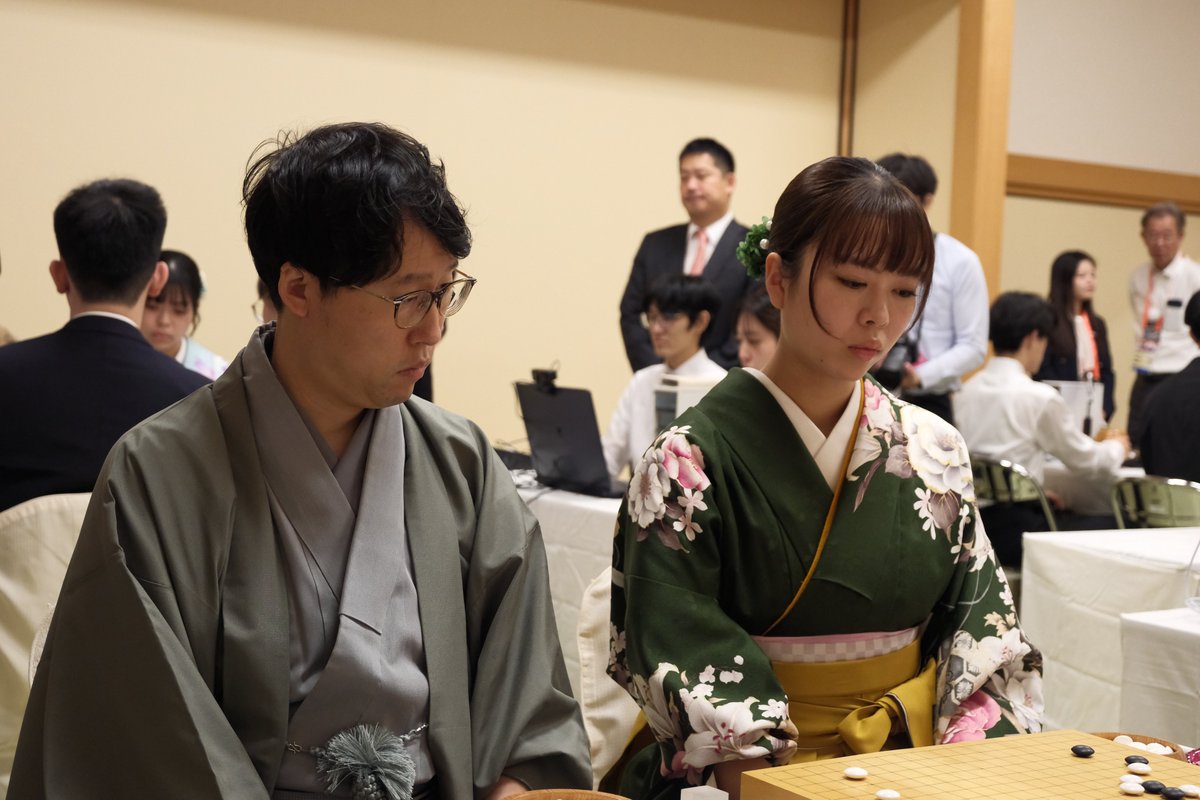 JapanPairgo's tweet photo. 【世界ペア碁最強位戦2026】

1回戦開始いたしました

大盤解説の様子は下記よりご覧いただけます
https://t.co/VbQ21crzvo

特設ページ：https://t.co/l6lEpolqrO https://t.co/w6r6VUAt8z