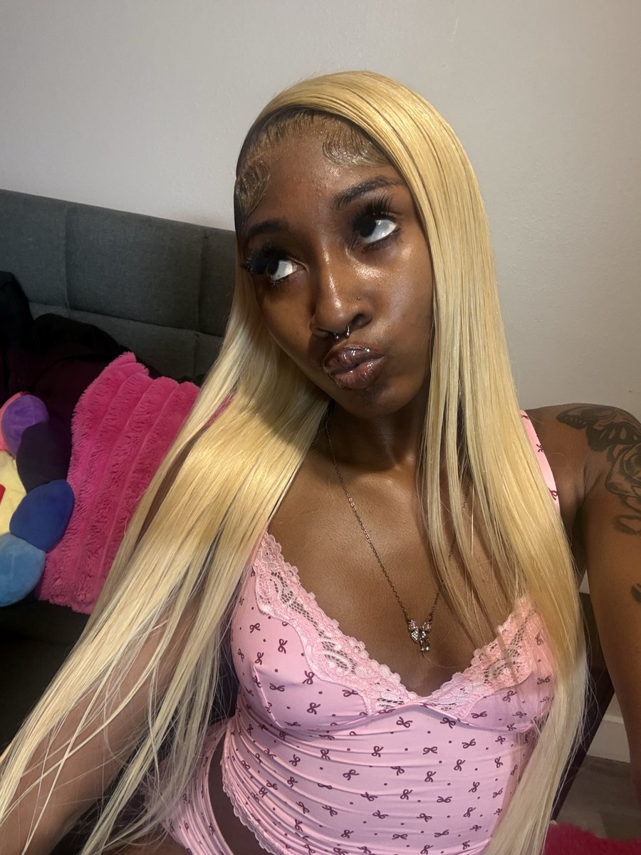 teeprettyasss's tweet photo. Shiattt. https://t.co/m3kpIEQDht
