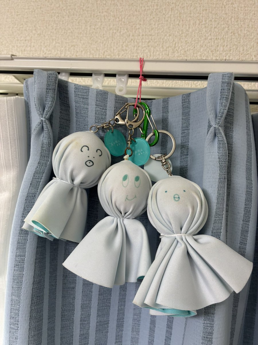 run_kono46's tweet photo. 明日晴れますように！！
本当にお願いしますのてるてる坊主 https://t.co/KCJUt1VYEh