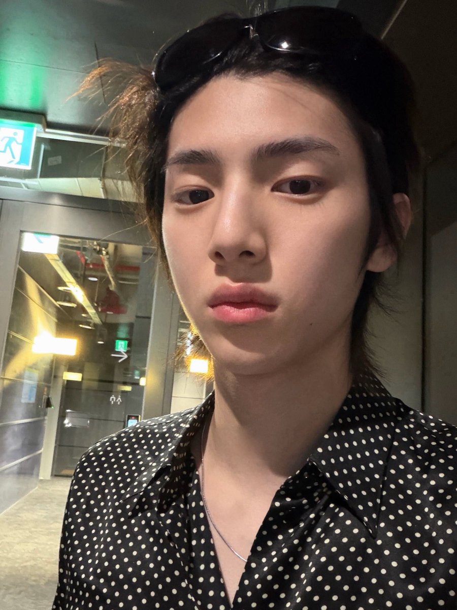 jcortish's tweet photo. 260925 Weverse 포스트 📝
#JUHOON #주훈 #CORTIS #코르티스

코어 선생님들 즐거운 추석 되십쇼🙇‍♂️ https://t.co/aQiyHCJ57Q