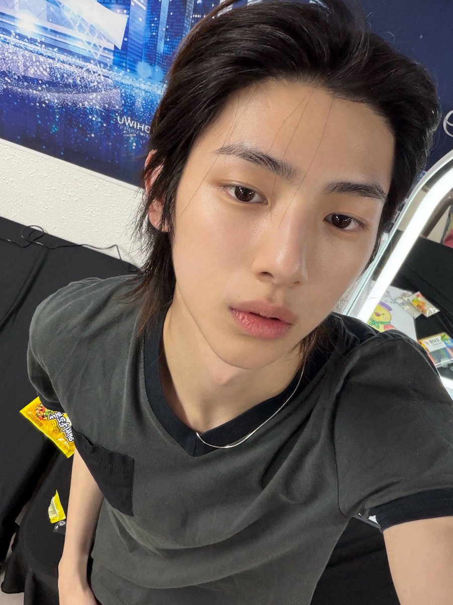 jcortish's tweet photo. 260925 Weverse 포스트 📝
#JUHOON #주훈 #CORTIS #코르티스

코어 선생님들 즐거운 추석 되십쇼🙇‍♂️ https://t.co/aQiyHCJ57Q