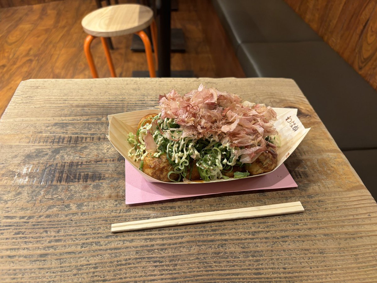 iisley's tweet photo. 遅くながら大阪��来て初めての朝活たこやき食べてきた(わなか) https://t.co/3XTK8Goweo