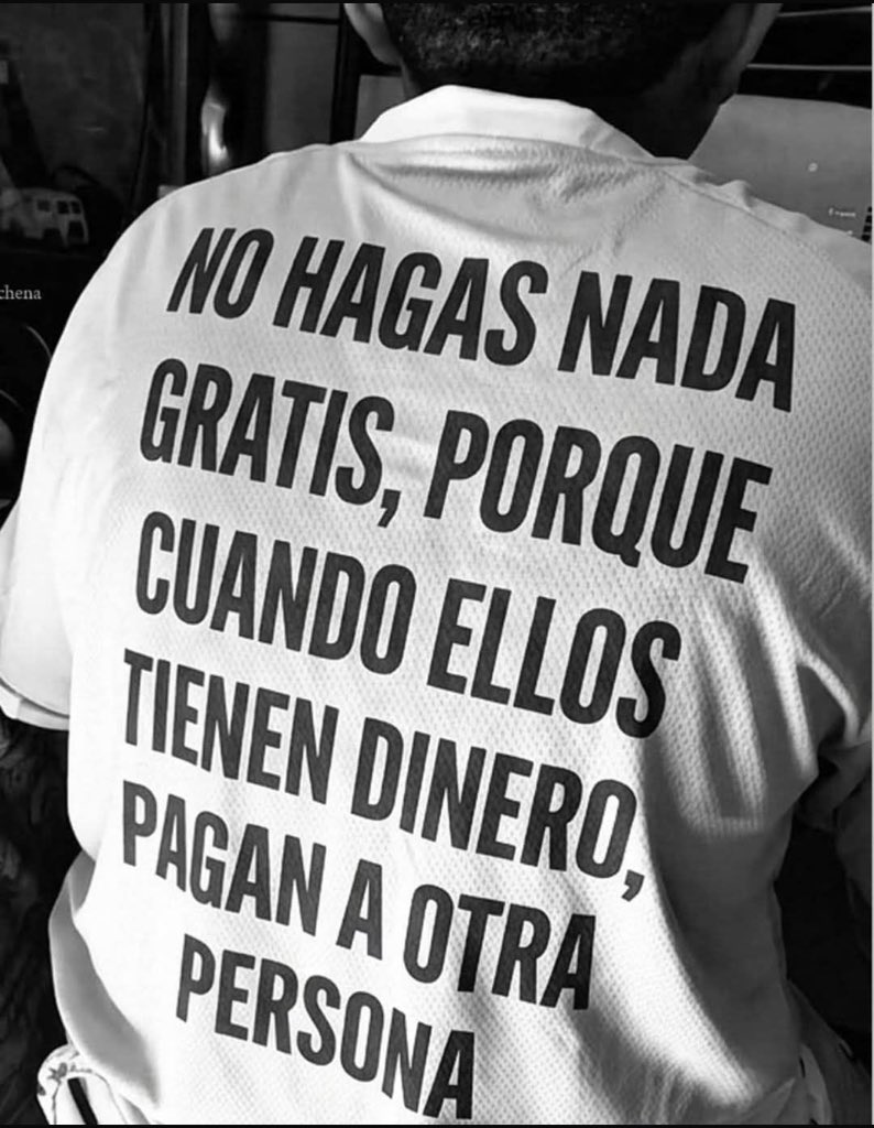 RincnCuriosoo's tweet photo. Ley de vida. https://t.co/Q0tM7YAr35