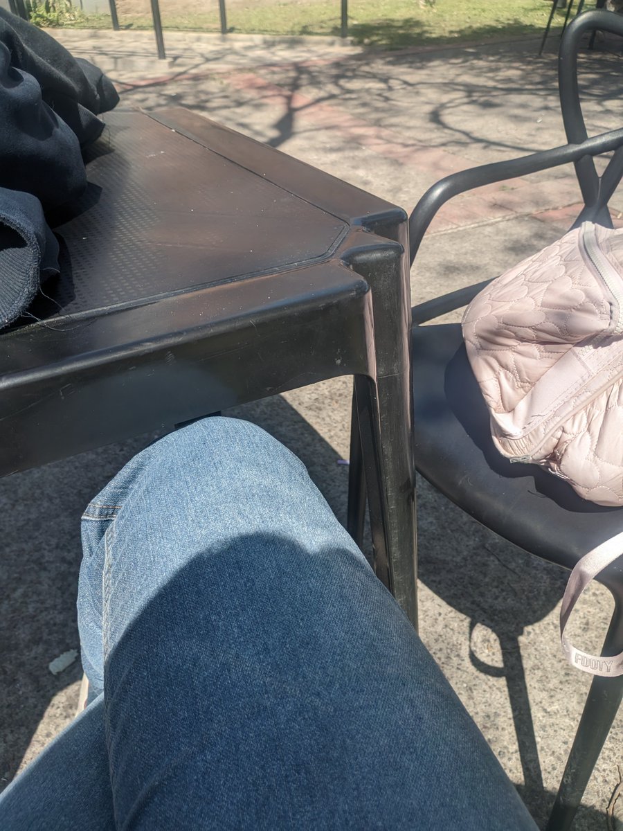 kaditaz7's tweet photo. fue un día complicado hoy ☀️ https://t.co/5TG1I7UqOO