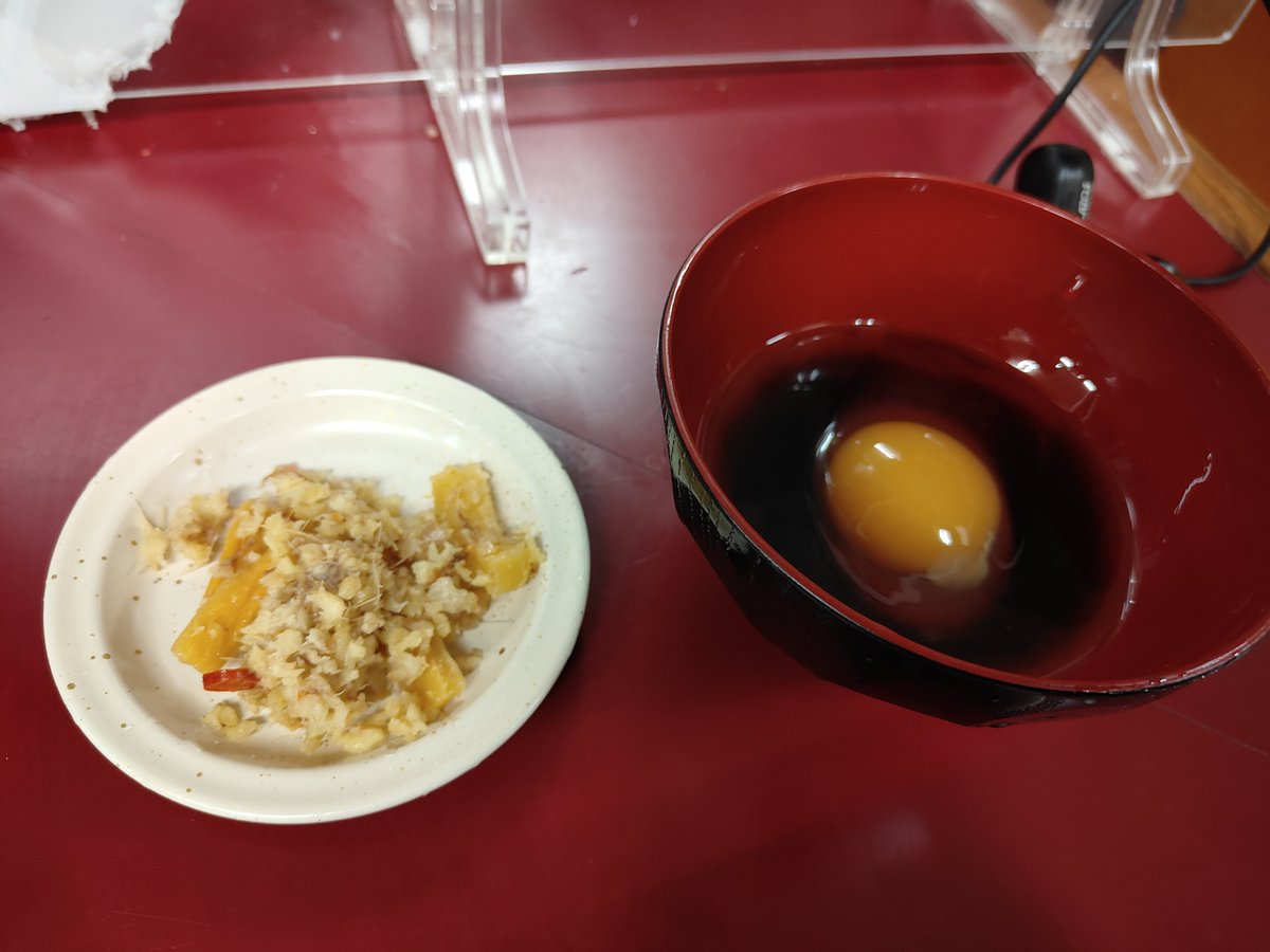 Jiro_of_Zeon's tweet photo. @jirolian ポン酢生玉子
(･∀･).｡oO(ﾅﾆｺﾚうま)

#ラーメン二郎相模大野店

無茶��茶ヽ(ﾟ∀ﾟ)ﾉｳﾏｰ♡

つか、変なアンチバカ客のクチコミとか
なんだそりゃ

(･∀･).｡oO(一番怖い二郎？嘘つけ)

近隣なら毎日通いますわ
やっぱり行ってみないと 

ここもまた同じ味にあらず
2回目も早く行く！ https://t.co/LX8n8H2g9u