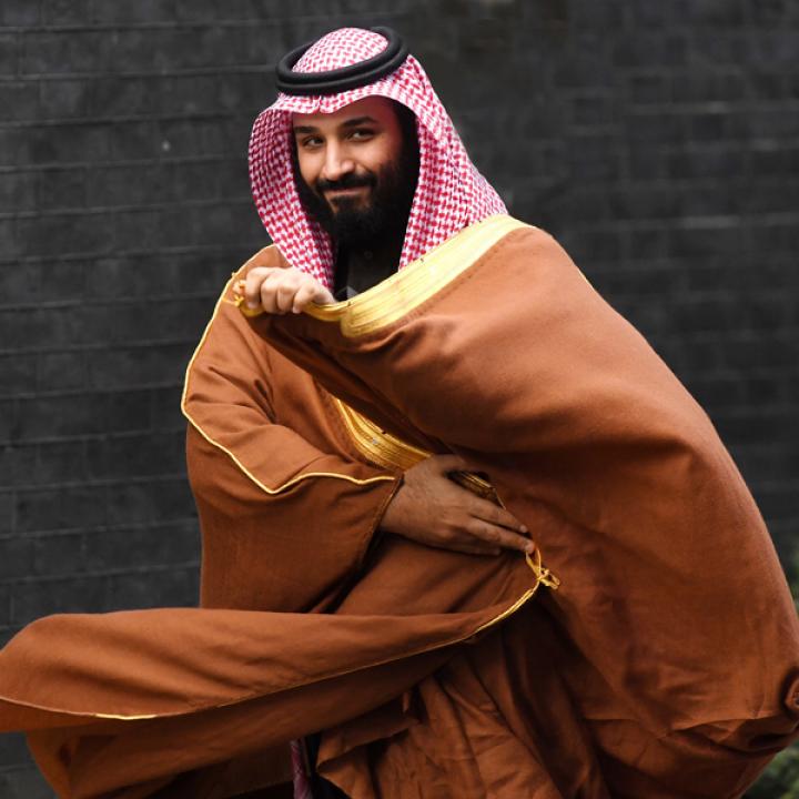 abonn1410's tweet photo. فيه حسابات أجنبية تقول إن السعودية مرت بأحد أفضل أسابيعها
وأنا ما اقول أفضل ولا أسوأ
بقولك أسبوع ما انتظرت فيه السعودية 🇸🇦  أحد
خط شرق غرب انضرب بالمسيّرات وانقفل
فحوّلت التصدير لهرمز وباعت قرابة 100 مليون برميل لمصافي آسيا
وخلال أقل من أسبوعين رجّعت تشغيل الخط
وأمس الدفاعات السعودية اعترضت 6 صواريخ باليستية متجهة لينبع والطائف
وفي نفس الأسبوع
ماكرون أعلن إن فرنسا بترسل جنود ورادارات ودفاع جوي لحماية ينبع
وبريطانيا وافقت على تزويد الطائرات السعودية بالوقود جوًا
وحلف مكة كتبت لك عنه في المنشور اللي قبل
الحمدلله
دفاع وتصدير وحلفاء
كلها في أسبوع واحد