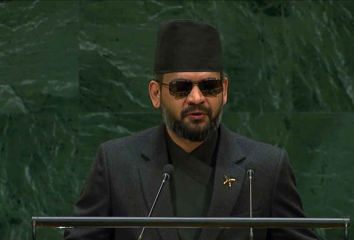 RONBupdates's tweet photo. PM Balen Shah ending his speech at UN General Assembly says, "भगवान पशुपतिनाथले विश्वको कल्याण गरुन्। यो विश्व बुद्धले देखाएको बाटोमा  हिड्न सकोस् ।.. नमस्ते।" https://t.co/qTGVgp0B4q
