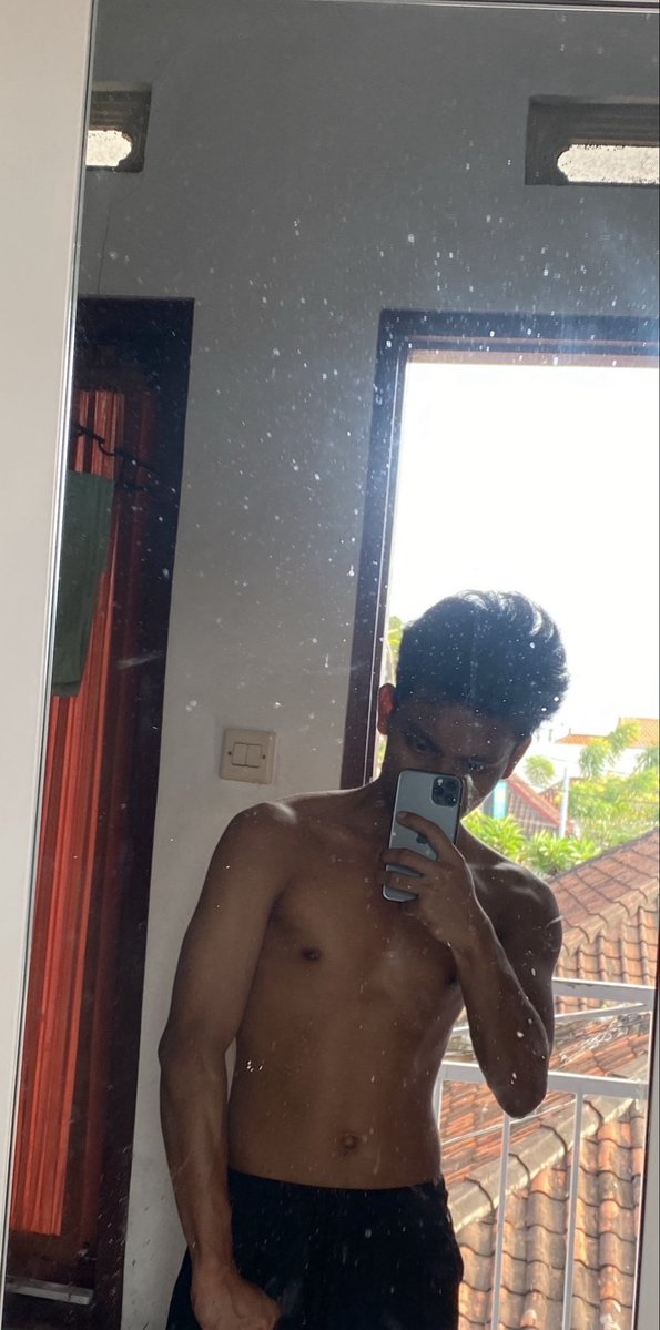 NoUserosq4's tweet photo. Morning moots baru aktif hehe https://t.co/MdZZafURNI
