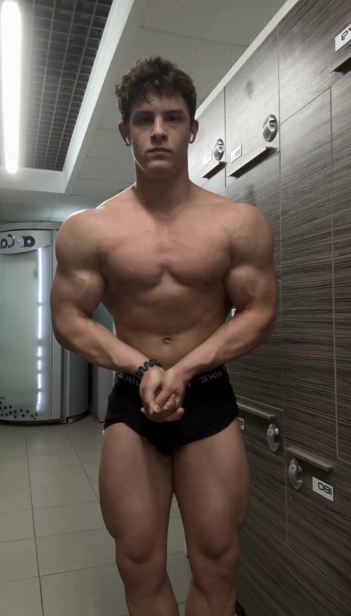WhitCashmaster's tweet photo. Retweet my post fags if you got followers 😈 and serve on throne! Pay your god for your existence 🤑😈
#taskfaggot #retweetformasters #finDom https://t.co/FRpNA15sBa