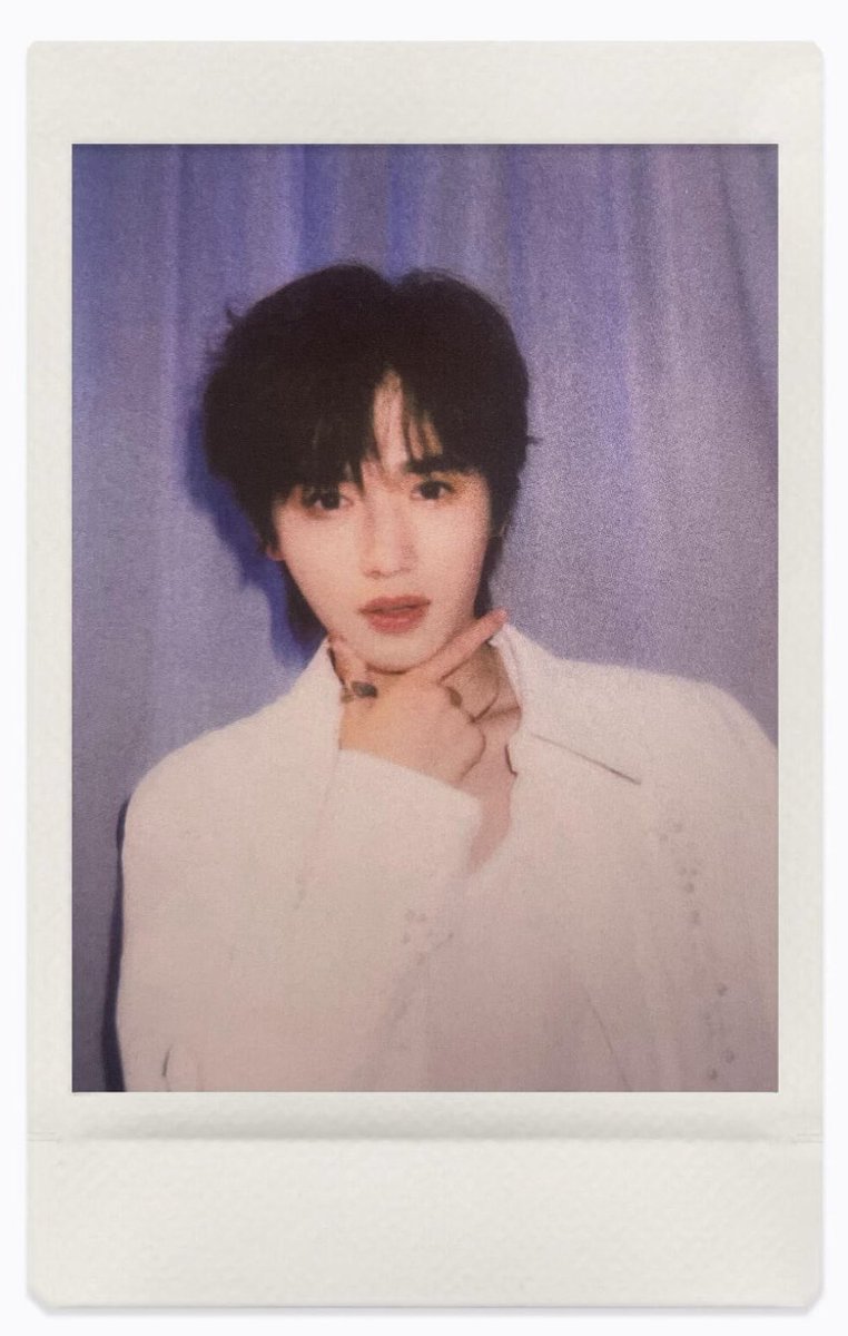 yayamoyed's tweet photo. yaxuan polaroids that I love ♥︎: https://t.co/RVh3ctfDZp