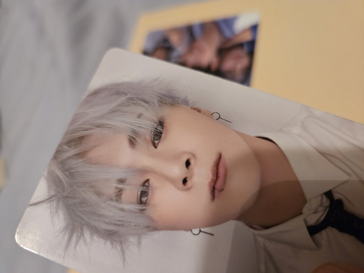 TbzInLuv_88's tweet photo. @ChoiceMusicLA I don't know if you can tell Moonbin's eye color https://t.co/MaeQeq4AiD