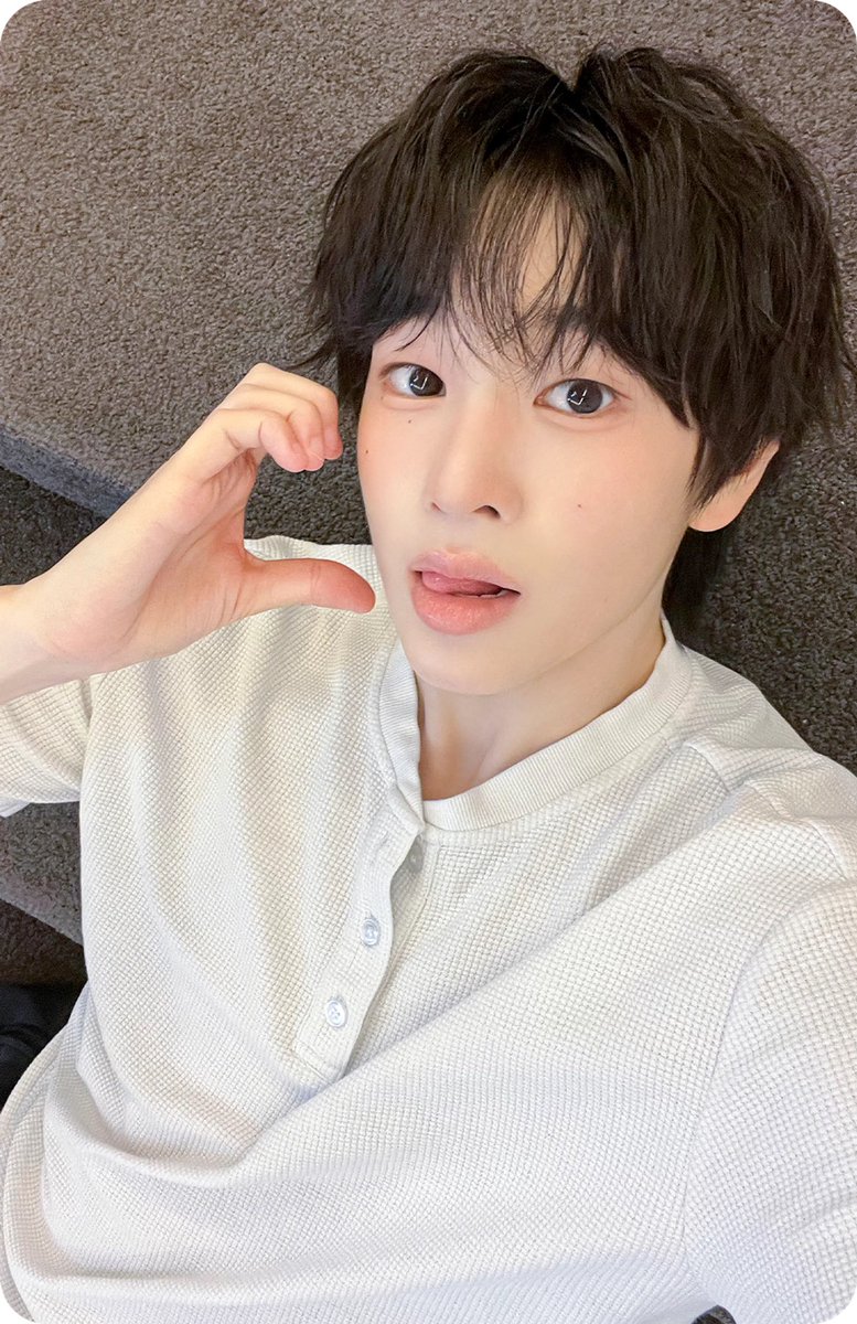 kkulki11's tweet photo. 다들 즐거운 추석 보내
(맘찍 누르면 곽기웅 뜸) https://t.co/2INlxHg3Yf