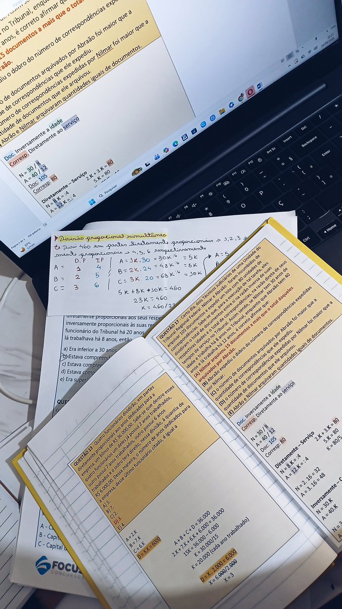 nin1stdy's tweet photo. em matemática e em rlm eu só aprendendo colorindo o passo a passo de cada informação quando eu tô na teoria (bem jumentinha) https://t.co/BLr6l75eEx
