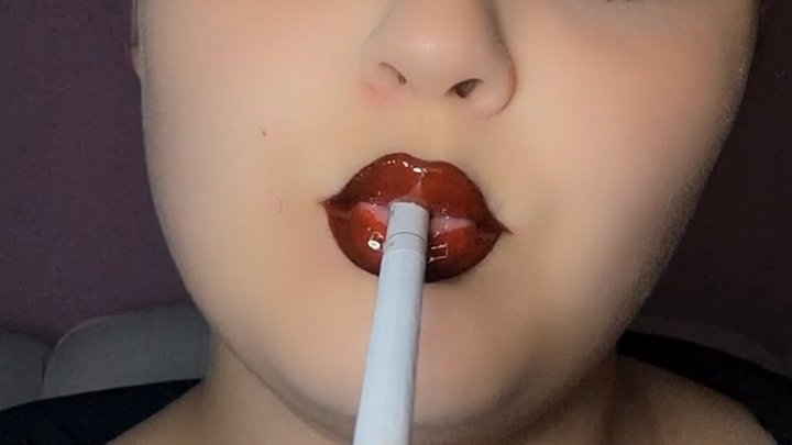 Anna3h4k's tweet photo. New clip alert π¨ Close-Up deep inhales β streaming now π https://t.co/Z4TZROgTvu
#SMOKING #SmokingFetish #CigaretteFetish #ChainSmoking #TwoCigarettes #LipstickMarks #LipstickOnFilter #LatexFetish #DominantWoman #ArrogantWoman #SmokingGirl #CigaretteSmoke #Smokeworship... https://t.co/ETG4TPYreD