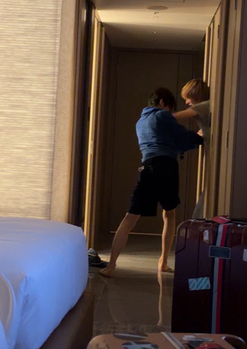 cortisrecords's tweet photo. martin getting kicked out of the hotel room pt. 2? https://t.co/opRfatl5q7