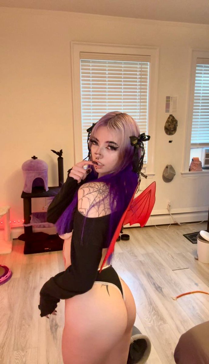 jade_drift06's tweet photo. Just leaving a lil something to stare at 🍑🥵 https://t.co/Mk3wessTNA