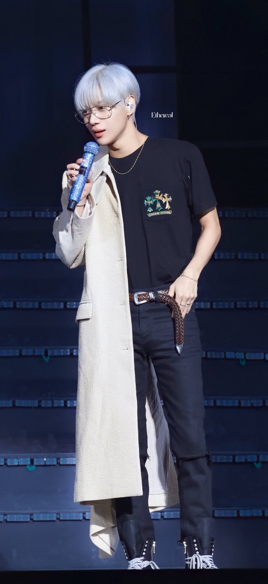 Ethereal_718's tweet photo. 260918-20 TAEMIN WORLD TOUR <LiMiNaL> in SEOUL

   🥺🤍

#태민 #TAEMIN #テミン #泰民
#TAEMIN_LiMiNaL https://t.co/hcp1e1uUVg