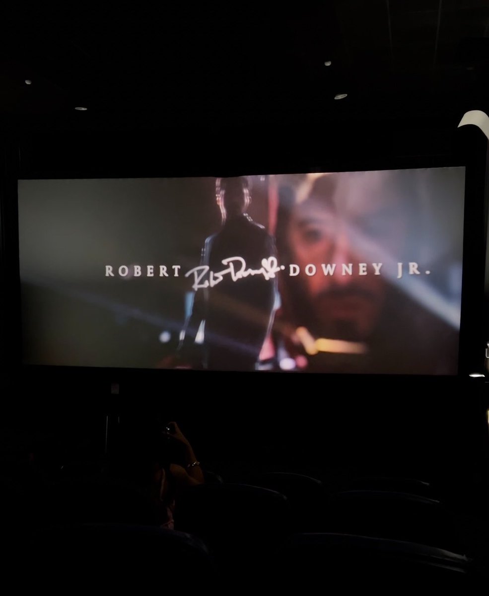 lcverock's tweet photo. a experiência de assistir ultimato no cinema foi incrível 😭 https://t.co/XJZN7zpLVT