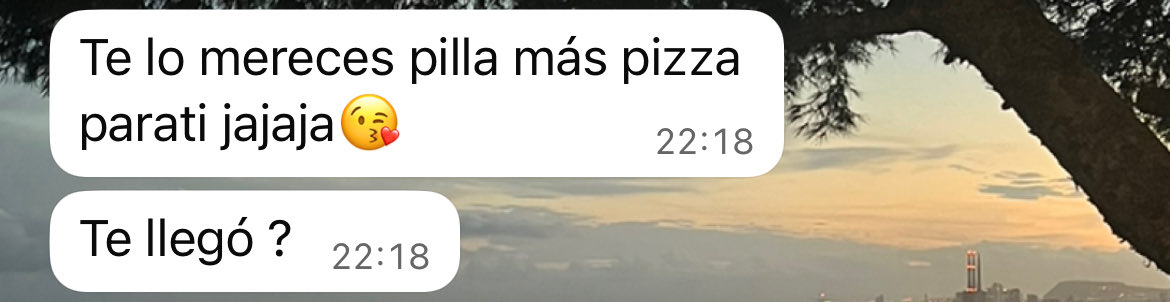 albasorianoo2's tweet photo. pffff leer esto a estas horas de la noche, duro… rollo como lo romantizaba todo cuando no era nada lo q m merecía, la forma en la q rollo no m reconocía sbs https://t.co/CkBXirU0gl