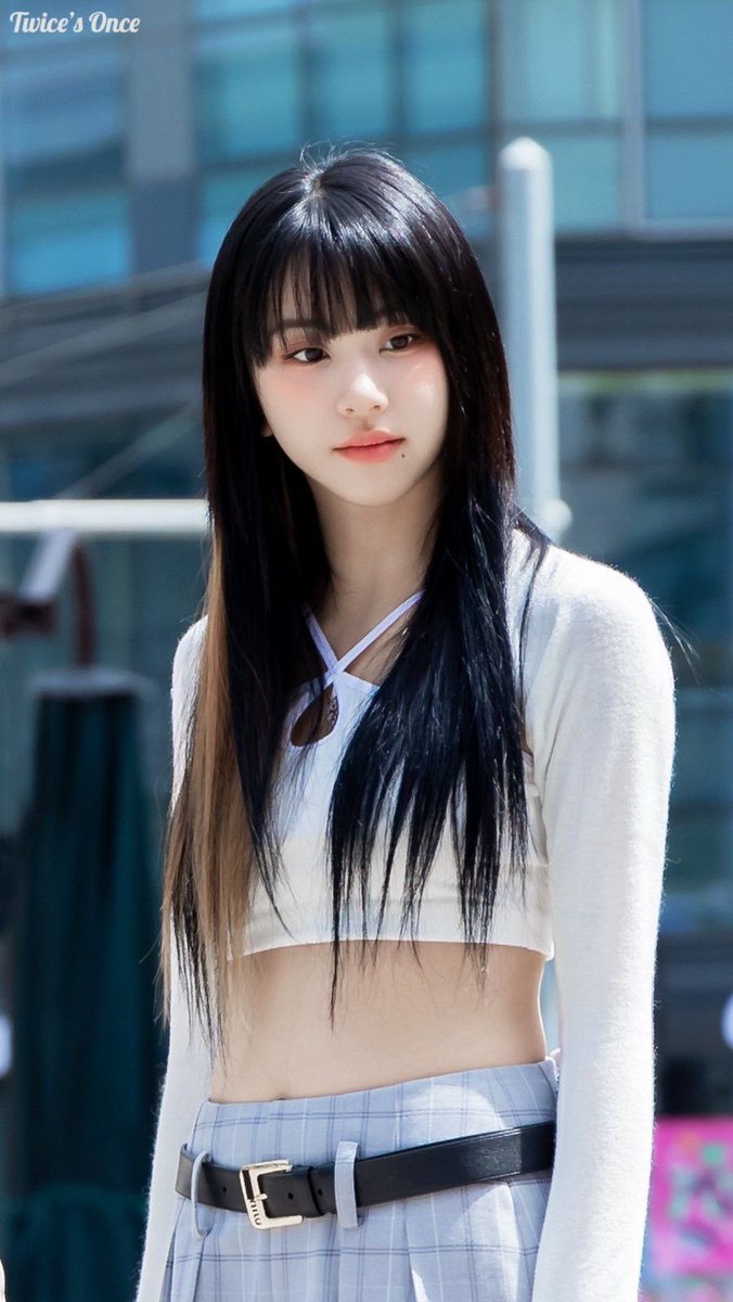 gonnchann_22's tweet photo. 顔タイプフレッシュが

🚹モテしたいなら←チェウォン
　　　　　　　　🚺ウケしたいならチェヨン→

をロールモデルにしたら最短垢抜けます。 https://t.co/XQwmAfpNCo