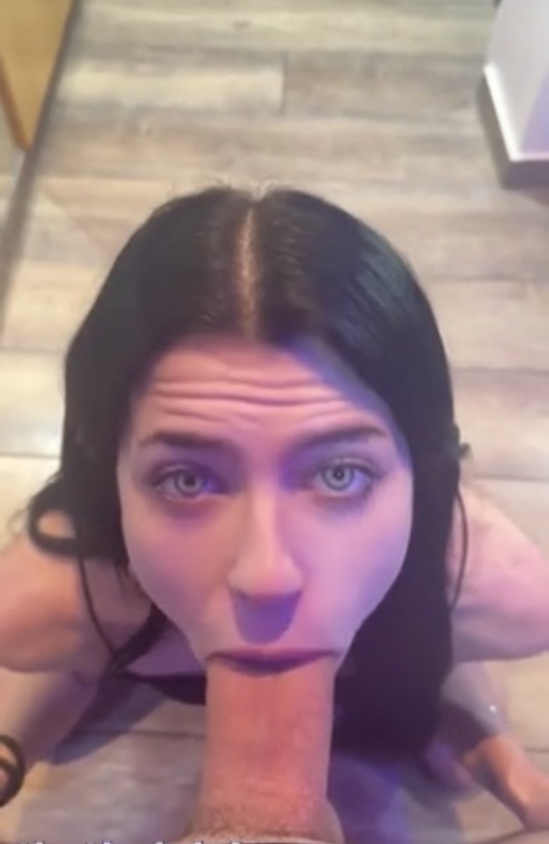 rosiemoon075's tweet photo. @itsnanubitch Que rico como la chupas hdp 😋💦💦 https://t.co/1YE9YiSAHD