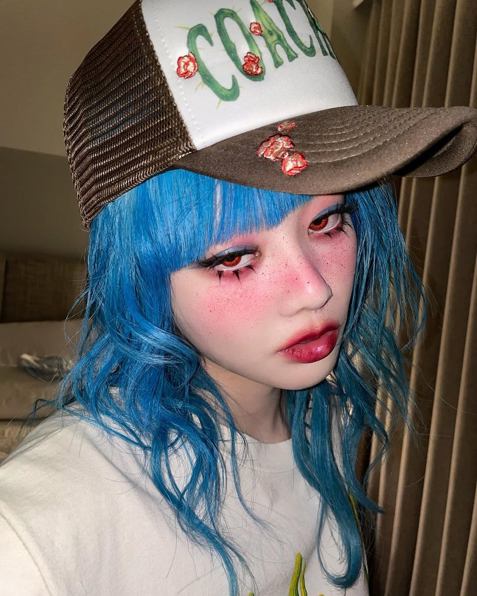 erza5caret's tweet photo. 이때 소하라 히나타 셀카 💤
최애고 레전드고 꼭 봐야 하는 사진임 https://t.co/fUdllMmD6A