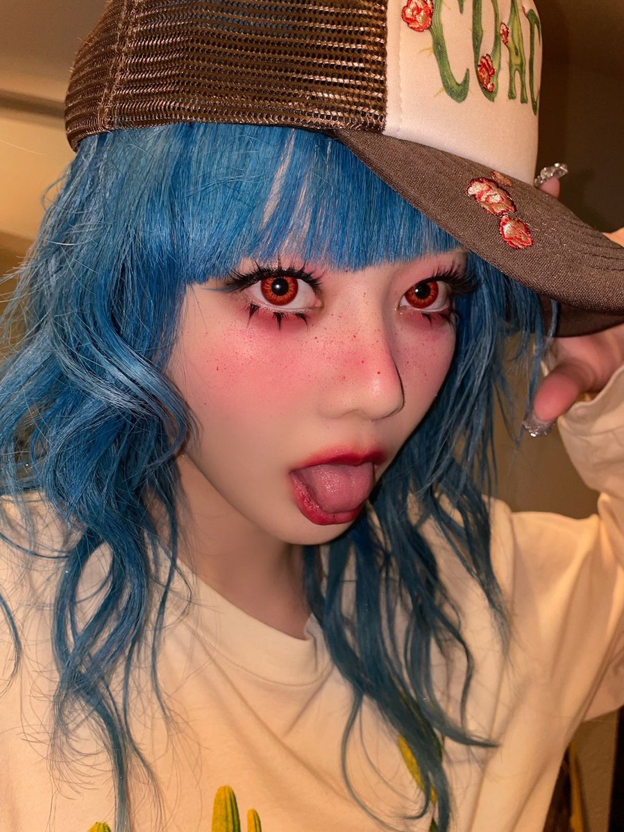 erza5caret's tweet photo. 이때 소하라 히나타 셀카 💤
최애고 레전드고 꼭 봐야 하는 사진임 https://t.co/fUdllMmD6A
