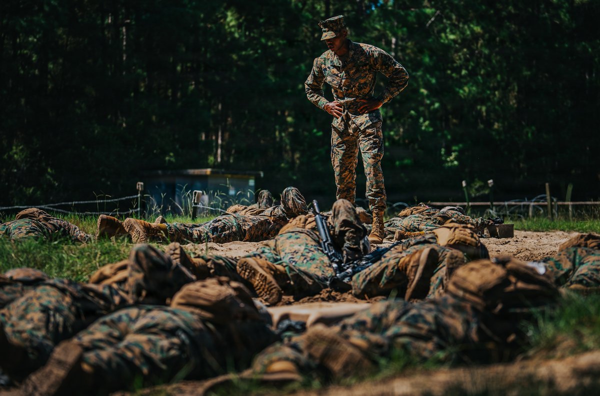 USMC's tweet photo. Earn the Title https://t.co/PrX0mC64y4