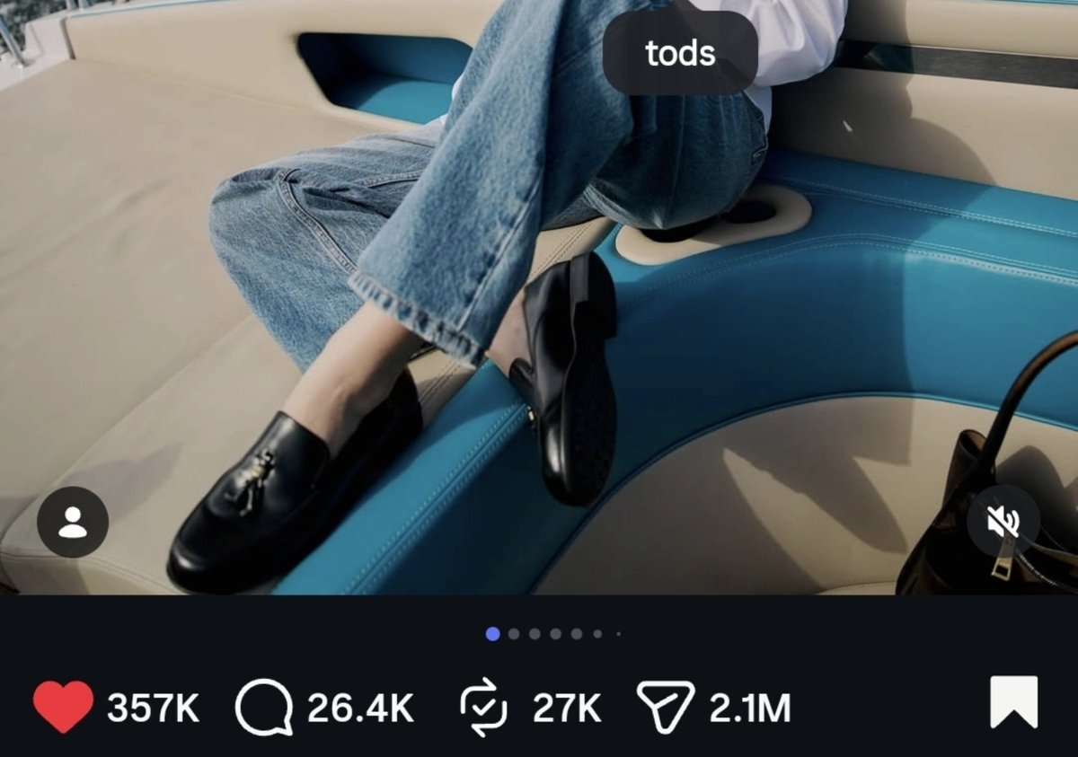 realessence's tweet photo. Buon giorno, amici 🤎

It's a big day for #TodsxBecky  Now Becky has made 3 posts on IG. Please make sure you use all of your accounts to Bookmark, Share, Repost, Comment and Like. Every engagement is important 🙏

#BeckyxMFWTodsSS27
#TodsSS27
#beckysangels https://t.co/fZnIm3sYld