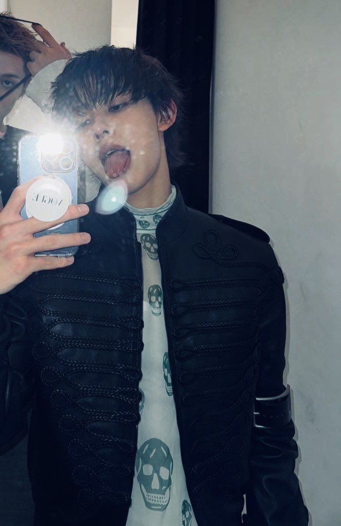 thbbibis's tweet photo. 𝑤/ 𝑠𝑒𝑎n 
♡ ˚₊‧✦‧₊˚

#COERSelcaDay #COSD
#CORTIS #코르티스 
#성현 #SEONGHYEON https://t.co/JMTlvCdZxh