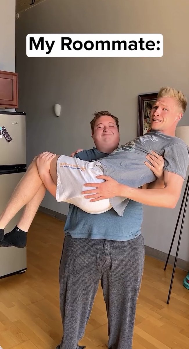 AlexMar31934563's tweet photo. It’s amazing when straight guys are completely oblivious about casually, revealing the fact that they wear briefs…as if the brieflines weren’t enough, he literally just shows the briefs in the suitcase… https://t.co/5S4lzjquLt